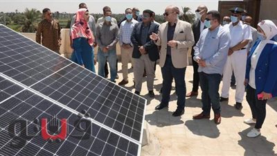 محافظ بني سويف يُدشًن 6 محطات لتوليد الكهرباء من الطاقة الشمسية