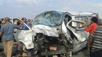 مصرع 5 وإصابة 20 في انقلاب ميكروباص بالساحل الشمالي