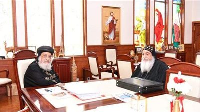 البابا تواضروس يتلقى تقريرا عن عمل لجنة الرهبنة والأديرة