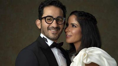 في موقف طريف.. منى زكي تهدد أحمد حلمي 