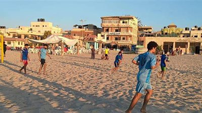 انطلاق فعاليات دوري الكرة الشاطئية بشمال سيناء | صور