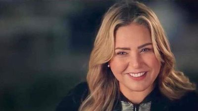 صابرين: هعمل أغاني للأطفال.. وسعاد حسني قالتلى ضحكتك شبهي