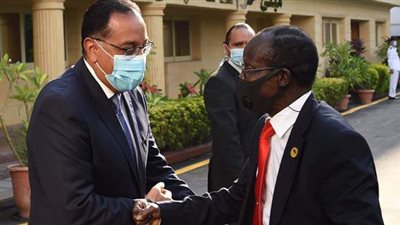 خريج تجارة الزقازيق.. رئيس الوزراء يستقبل نائب رئيس جمهورية جنوب السودان