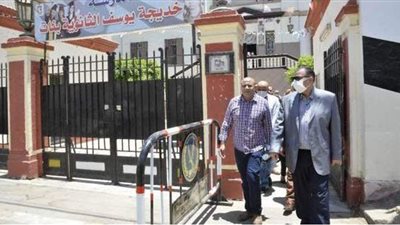 التعليم تتابع وصول صناديق كراسات امتحان الديناميكا بالثانوية العامة للجان