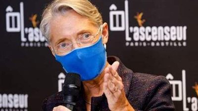 وزيرة العمل فرنسية تهدد الموظفين: شهادة التلقيح ضد كورونا أو الطرد من الوظيفة