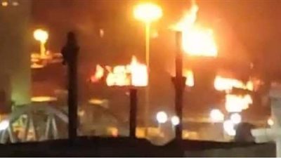 ندب الأدلة الجنائية لمعاينة حريق ميناء الإسكندرية