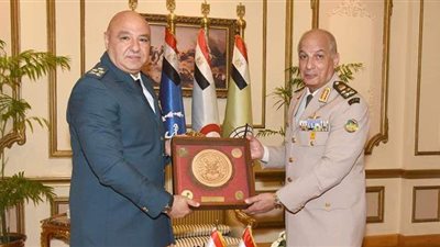 وزير الدفاع ورئيس الأركان يلتقيان قائد الجيش اللبناني