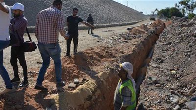 محافظ المنيا يُتابع مد وتدعيم خط مياه مباشر من بني أحمد لحي غرب المدينة