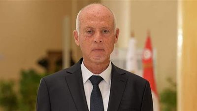 الرئيس التونسي يصدر تعليمات جديدة.. ويعلن عن إجراء رسمي لاسترداد الأموال المنهوبة