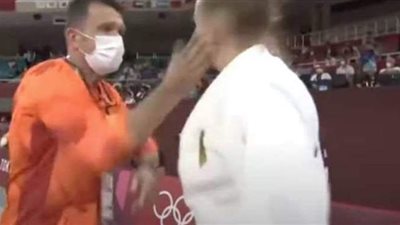 بعد فيديو السلوك السيئ.. إنذار لمدرب ألمانيا.. واللاعبة: أنا عاوزة كدا