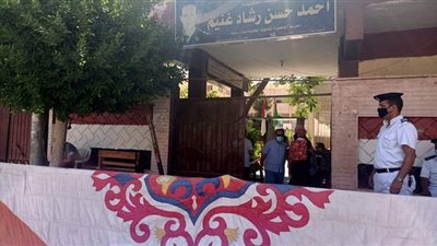 طلاب شعبة الأدبي يؤدون امتحان اللغة الأجنبية الأولى في الدقهلية | فيديو