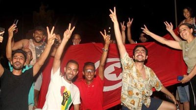 تداول أسماء شخصيات حقوقية واقتصادية لتولي الحكومة الجديدة في تونس