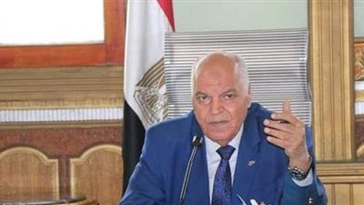 تعرض رئيس لجنة بالثانوية العامة للإغماء ونقله لمستشفى فرشوط بقنا