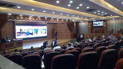 بينها تطوير الحمامات العمومية.. أيمن مختار يكشف أمام محلية البرلمان إنجازات الدقهلية