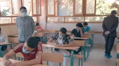 عجز في 36 ورقة أسئلة بإحدى لجان الثانوية العامة ببني سويف