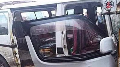 مصرع شخص وإصابة ٣ في حادث انقلاب سيارة بكورنيش الإسكندرية