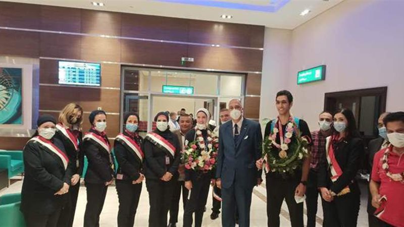 مطار القاهرة يستقبل