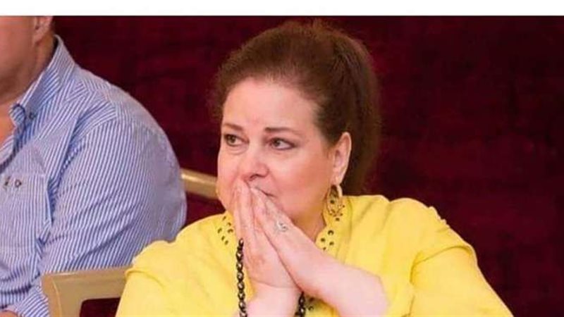 الفنانة دلال عبد