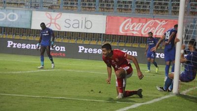 محمد شريف يسجل الهدف الثاني للأهلي في شباك أسوان