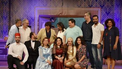 وزيرة الثقافة تشهد عرض ليلتكم سعيدة بالمسرح القومي