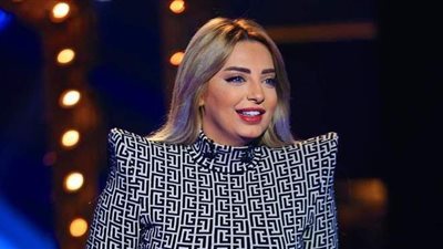 مي حلمي تعلن إصابتها بـ «كورونا»