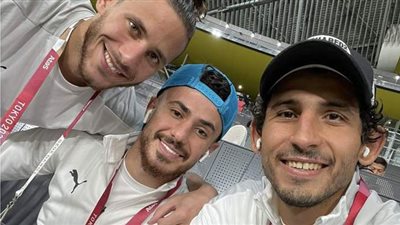 عقب حصده أفضل لاعب في دور المجموعات.. أحمد حجازي ينشر صورة مع الونش ورمضان صبحي