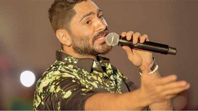 للمرة الثانية.. تامر حسني يتسبب فى غلق شوارع الساحل الشمالي.. والجمهور: 