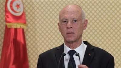 الرئيس التونسي: من سرق أموال الشعب التونسي لا بد أن يعيدها إليه