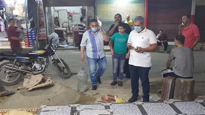 إزالة إشغالات من ميدان حارث وكورنيش النيل بمدينة بني سويف | صور