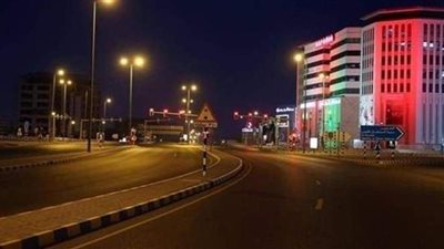 عُمان تمدد إغلاقا ليليا لمكافحة كوفيد-19