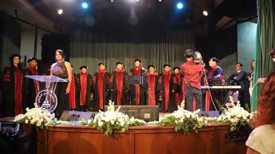 كلية لاهوت اكسبلورنيشنز تحتفل بتسليم درجة الدكتوراة إلى 13 باحثا