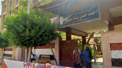 توافد طلاب الثانوية العامة على لجان امتحانات الأحياء والاستاتيكا بالدقهلية |فيديو و صور