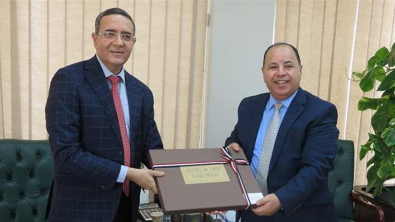 وزير المالية الدكتور