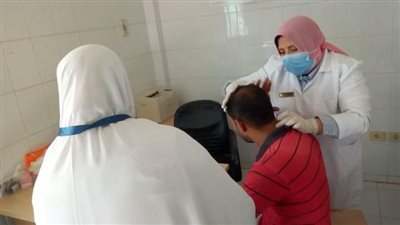 علاج 1450 مريضا بقافلة طبية بقرية الأخيوة بالشرقية 