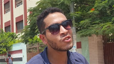 على طريقة أبو حفيظة واللمبي.. طالب بالثانوية يعبر عن صعوبة الأحياء | فيديو وصور