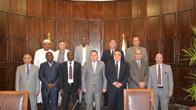 رئيس جامعة الإسكندرية يبحث مع وفد جامعة انجامينا بتشاد سبل تطوير الفرع 