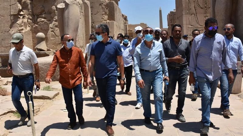 وزير السياحة والآثار