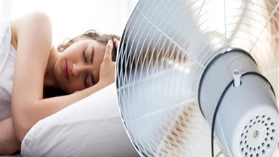 لهذه الفئات.. احذر النوم على المروحة يهدد صحتك