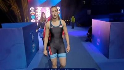 سمر حمزة لاعبة المنتخب الوطني للمصارعة تخسر أمام لاعبة منتخب روسيا في الأولمبياد