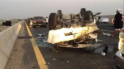 مصرع سائق وإصابة مدير الطب الوقائي بصحة شمال سيناء فى حادث سير 