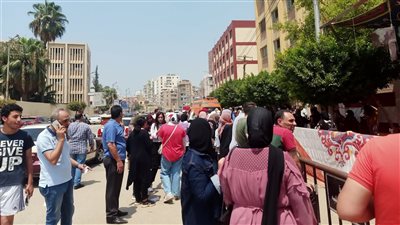 شاهد.. لحظة خروج طلاب علمي علوم من لجان الدقهلية بعد امتحان الچيولوچيا