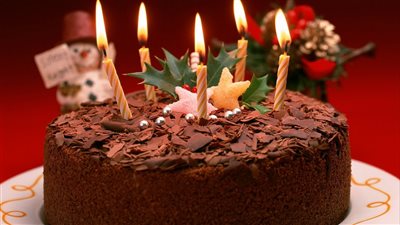 هشة ومثل الجاهزة.. طريقة عمل التورتة في البيت