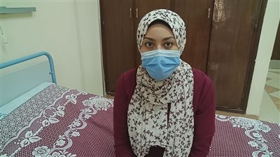 بنت أبيها.. طالبة بأسيوط تتبرع بفص كبدها لوالدها.. وتؤكد: هو سر وجودي في الحياة