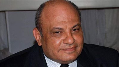 عاصم خليفة يكشف حقيقة إلغاء بطولة «الإسكواش»