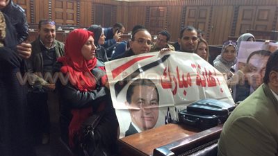 بالفيديو والصور.. «أبناء مبارك» أمام دار القضاء لحضور طعن «القصور الرئاسية»