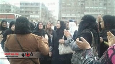 أهالي الشرقية ينددون بالأعمال الإرهابية أمام ديوان المحافظة