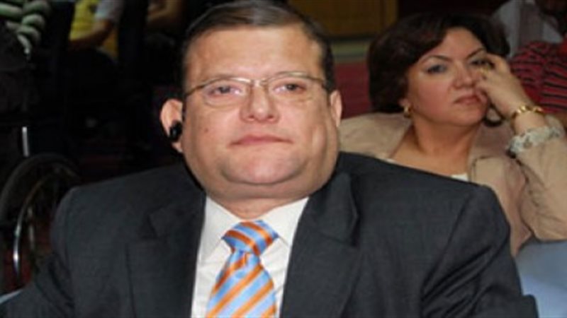 النقيب الدكتور حازم
