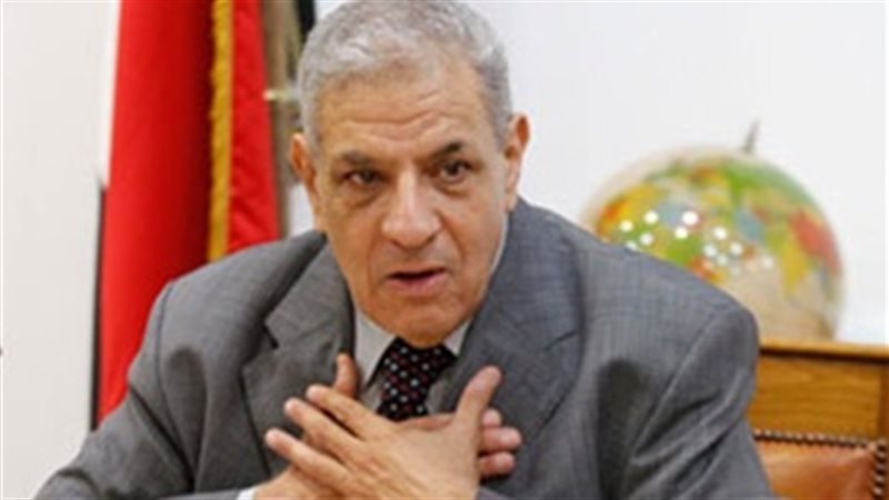 وزير الإسكان المهندس
