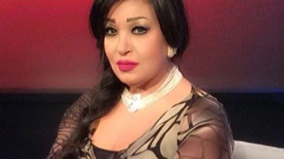 وصول فيفي عبده وإلهام شاهين لحفل «بروموميديا والحياة»