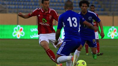 الأهلي يعاقب سموحة بثلاثية 